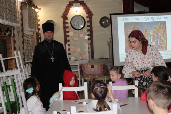 Очередная встреча в рамках семейной познавательно-развлекательной программы «Сказочная горница» состоялась в СДК “Романцево”