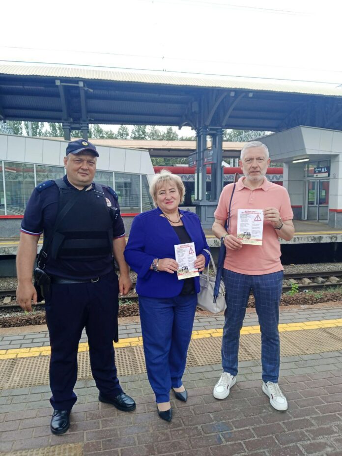 В Подольске продолжаются профилактические рейды на ж/д станциях В Подольске продолжаются профилактические рейды на ж/д станциях