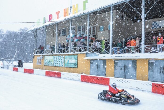 Скорость на треке Скорость на треке