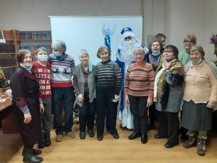 Новогодний огонек прошел в Дубровицкой библиотеке Новогодний огонек прошел в Дубровицкой библиотеке