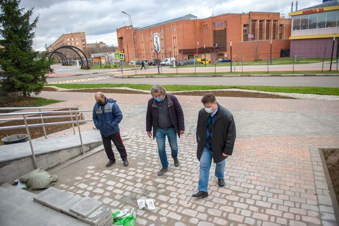 Глава округа проконтролировал проведение ремонтных работ в здании Подольской станции скорой медицинской помощи Глава округа проконтролировал проведение ремонтных работ в здании Подольской станции скорой медицинской помощи