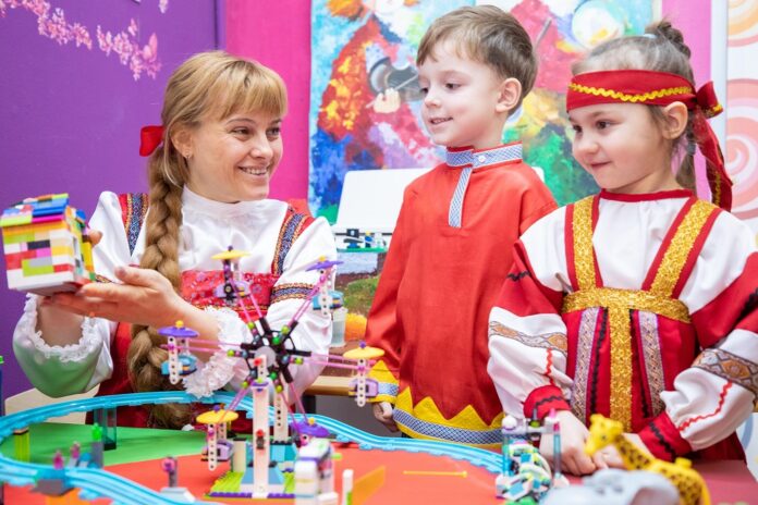 К Международному дню конструктора «LEGO» в детском саду №30 представили выставку детских ноу-хау