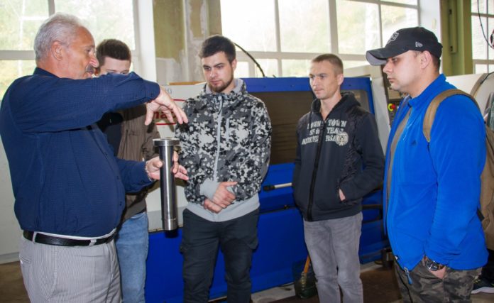 В ЦНИИТОЧМАШ началась Молодежная неделя В ЦНИИТОЧМАШ началась Молодежная неделя