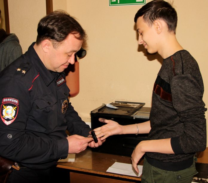 Акция «Знакомство с профессией» прошла УМВД по городскому округу Подольск Акция «Знакомство с профессией» прошла УМВД по городскому округу Подольск