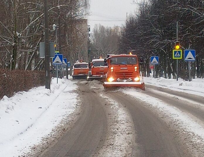 Вопрос уборки снега на улично-дорожной сети Большого Подольска рассмотрен на оперативном совещании в администрации Вопрос уборки снега на улично-дорожной сети Большого Подольска рассмотрен на оперативном совещании в администрации