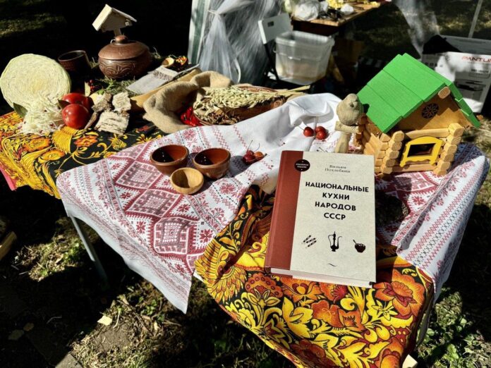 С большим успехом прошел II историко-гастрономический фестиваль «Вильям Похлебкин» в Подольске С большим успехом прошел II историко-гастрономический фестиваль «Вильям Похлебкин» в Подольске