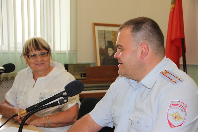 Начальник ОГИБДД УМВД России по Г.о.Подольск  сегодня участник  эфира на Радио Подольска