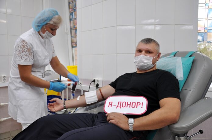 В Подольске полицейские приняли участие в акции «Полицейский донор» В Подольске полицейские приняли участие в акции «Полицейский донор»