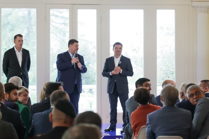 Общественные активисты Городского округа Подольск приняли участие во встрече с Губернатором МО Общественные активисты Городского округа Подольск приняли участие во встрече с Губернатором МО