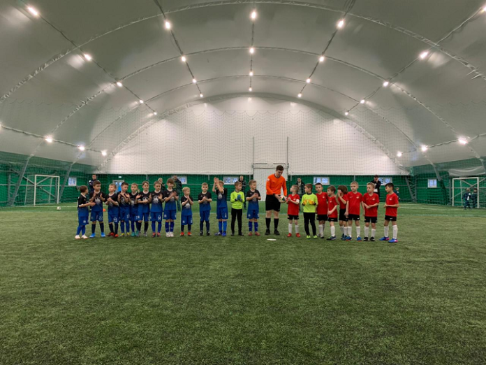 Турнир молодежи по мини-футболу среди дворовых команд прошел в ФСК «Заречье»