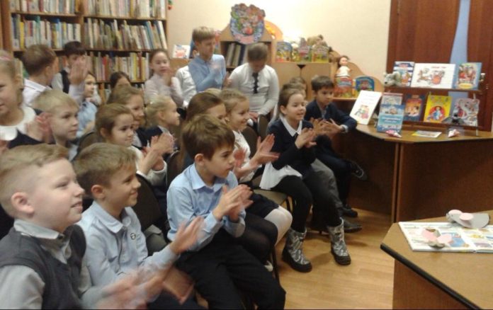 В библиотеке №25 прошел познавательный час «Зимушка – зима»