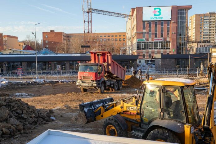 Последний старый торговый павильон у Центрального рынка демонтируют в Подольске Последний старый торговый павильон у Центрального рынка демонтируют в Подольске