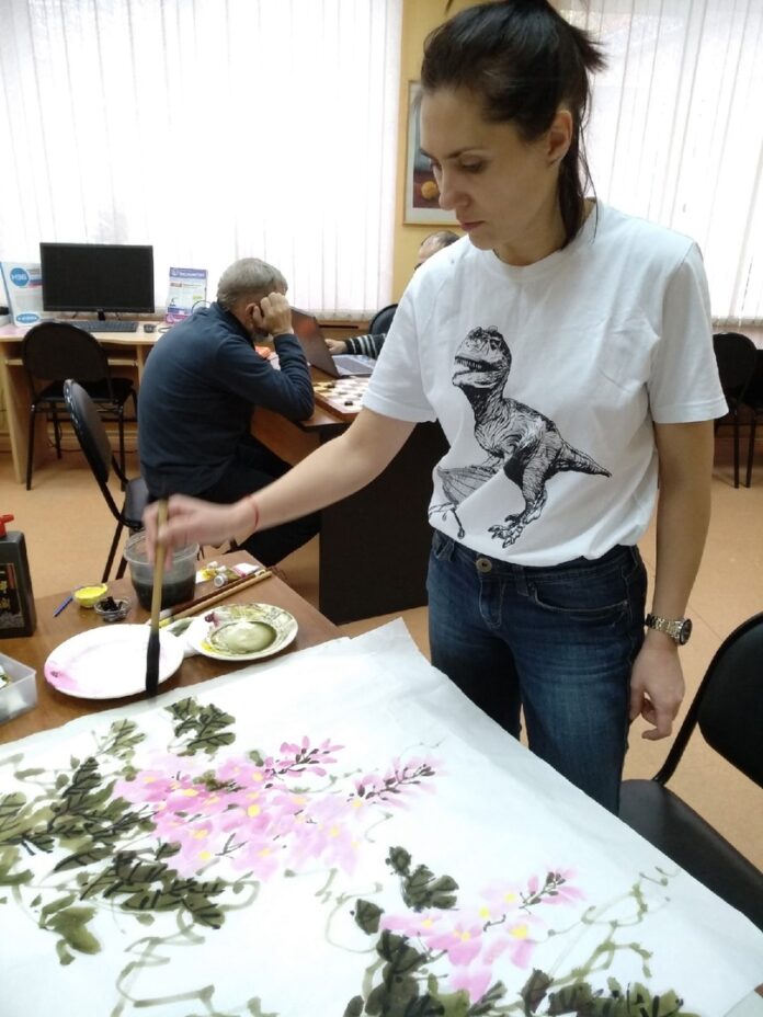 В Центральной библиотеке Подольска прошло занятие по китайской живописи