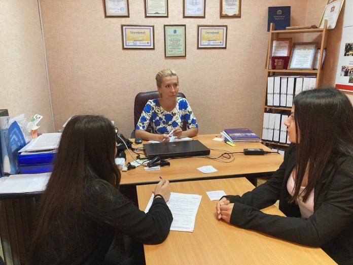 Для участников проекта «Школа молодого юриста» была организована правовая встреча