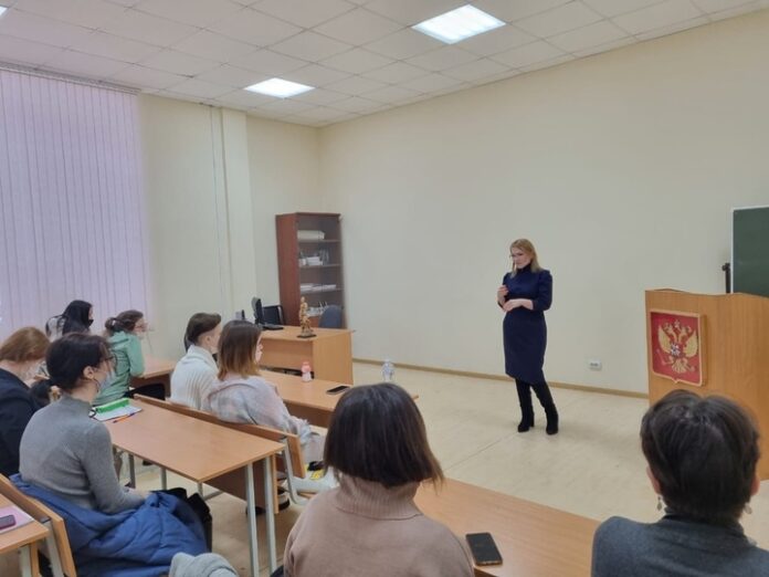 Студентов РГУТИСа в Подольске посетила первый вице-президент Федерального союза адвокатов России Александра Цветкова