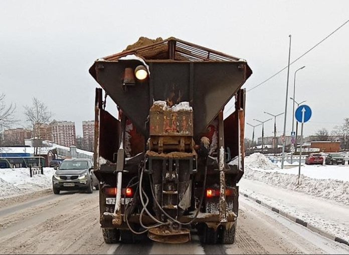 Дорожные службы Большого Подольска работают в усиленном режиме Дорожные службы Большого Подольска работают в усиленном режиме