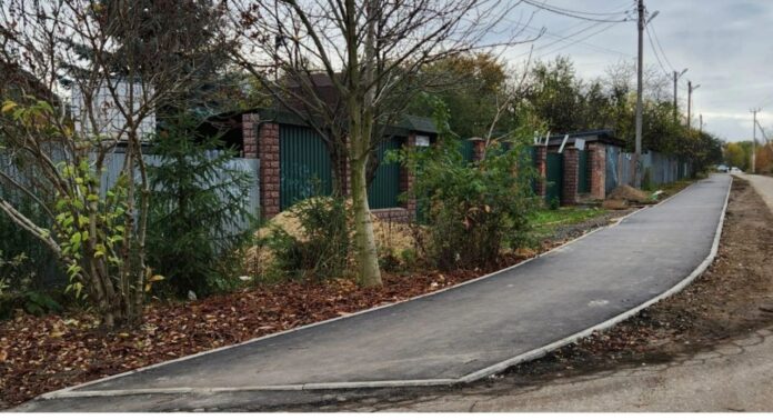 По программе «Пешком» в Подольске в 2022 году обустроено 20 тротуаров По программе «Пешком» в Подольске в 2022 году обустроено 20 тротуаров