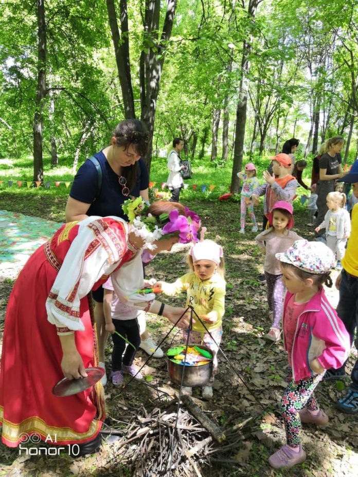 Семейный клуб «Кенгуру» завершил творческий сезон Семейный клуб «Кенгуру» завершил творческий сезон