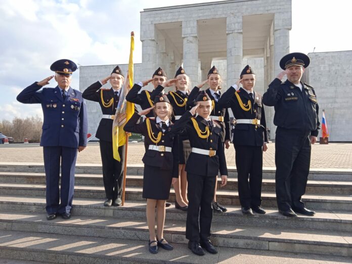 «Патриоты Подолья» – победители военно-патриотическая игра «Юнармия, вперед!» «Патриоты Подолья» – победители военно-патриотическая игра «Юнармия, вперед!»