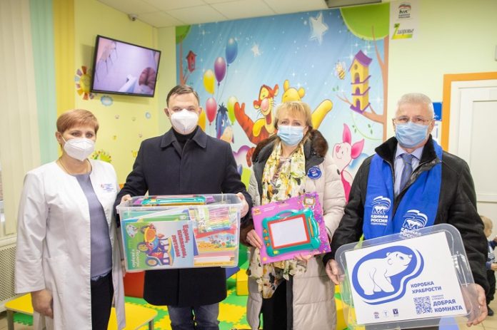 Подарочный набор передали ПГДК №2 во Всемирный день ребёнка