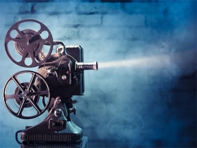 Киносеансы организуют в Доме культуры имени Карла Маркса для проекта “Активное долголетие” Киносеансы организуют в Доме культуры имени Карла Маркса для проекта “Активное долголетие”