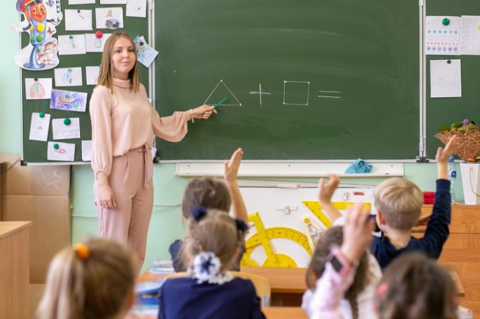 Вы жизни этой объясняете азы Вы жизни этой объясняете азы