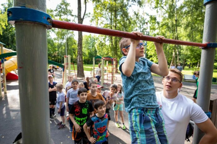 Акция «Спорт в каждый двор» проходит в летние выходные в Подольске Акция «Спорт в каждый двор» проходит в летние выходные в Подольске