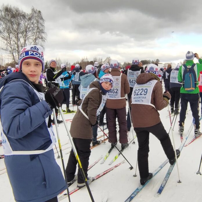 Юные жители округа приняли участие в массовом забеге Всероссийской лыжни “Лыжня России 2022”