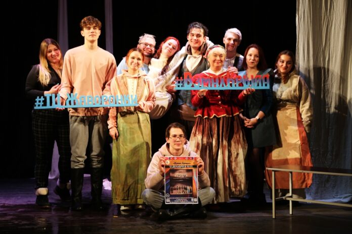 На фестивале театральных коллективов «Взмах крыла» выступила подольская театр-студия «Артель» На фестивале театральных коллективов «Взмах крыла» выступила подольская театр-студия «Артель»