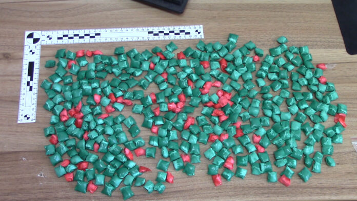 В Подольске полицейские задержали подозреваемого в сбыте наркотиков В Подольске полицейские задержали подозреваемого в сбыте наркотиков