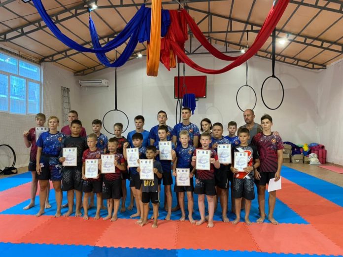 Воспитанники спортивного клуба «Скорпион» вернулись после учебно-тренировочных сборов из Крыма Воспитанники спортивного клуба «Скорпион» вернулись после учебно-тренировочных сборов из Крыма