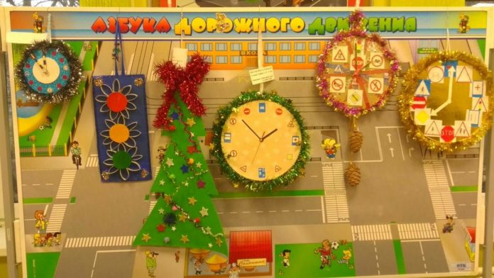 Финал муниципального конкурса на лучшую новогоднюю игрушку состоялся в ДДТ «Контакт» Финал муниципального конкурса на лучшую новогоднюю игрушку состоялся в ДДТ «Контакт»