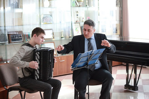 Запись детей в муниципальные учреждения дополнительного образования сферы культуры переносится