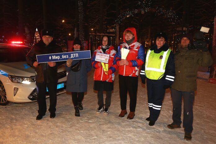 В Подольске сотрудники Госавтоинспекции провели профилактическую акцию «Безопасная зима»    В Подольске сотрудники Госавтоинспекции провели профилактическую акцию «Безопасная зима»