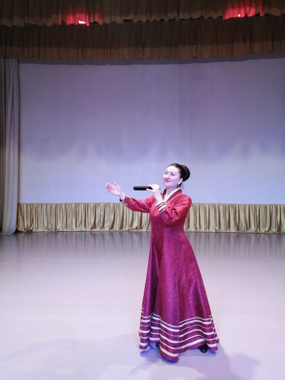 Творческая встреча с солисткой Подольской филармонии состоялась в ДК “Металлург” Творческая встреча с солисткой Подольской филармонии состоялась в ДК “Металлург”