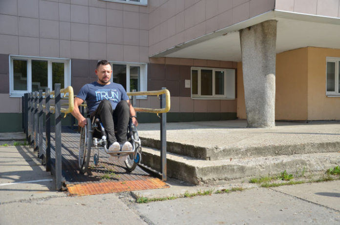 Более 60 объектов социальной инфраструктуры в Подольске адаптированы для инвалидов