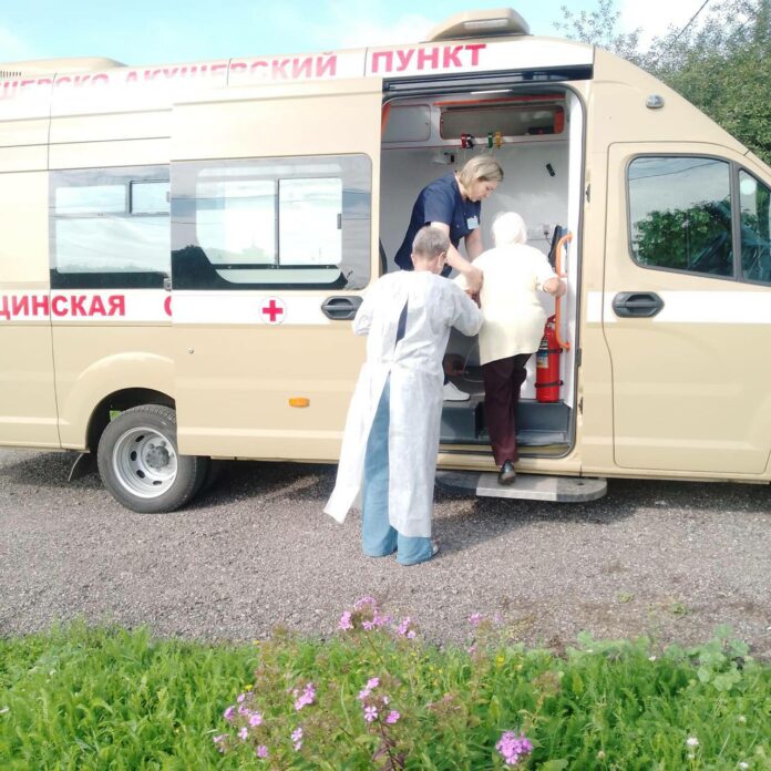 Мобильный ФАП работал в селе Покров 