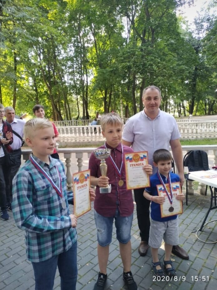 Шахматный турнир на День физкультурника прошел в Парке культуры и отдыха им. Виктора Талалихина Шахматный турнир на День физкультурника прошел в Парке культуры и отдыха им. Виктора Талалихина