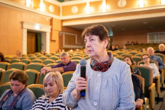 Отчетную встречу с жителями провел глава Подольска в “Дубровицком” Отчетную встречу с жителями провел глава Подольска в “Дубровицком”