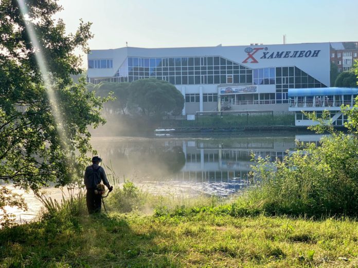 Благоустройство пляжной зоны в Климовске продолжается