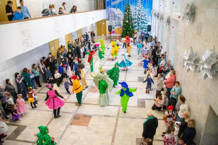 В Подольске проходят благотворительные новогодние ёлки для особенных детей В Подольске проходят благотворительные новогодние ёлки для особенных детей