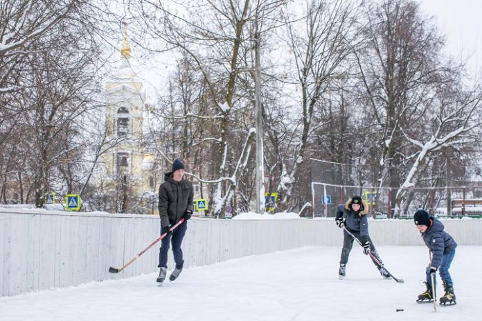 Где в Подольске покататься на коньках? Ответ здесь