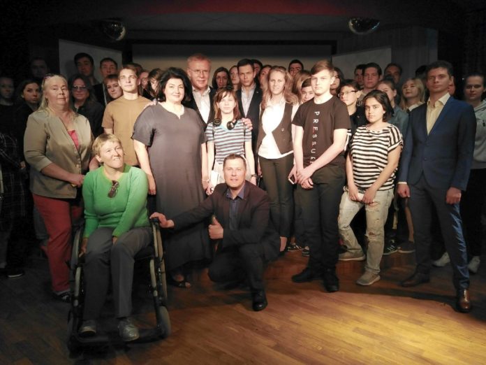 Секретом успеха поделился с молодежью Подольска Вячеслав Фетисов