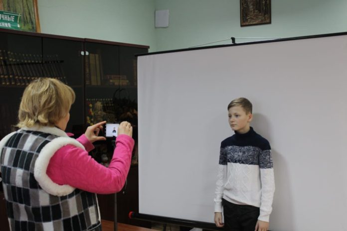 Жители микрорайона Львовский принимают участие в патриотической акции Жители микрорайона Львовский принимают участие в патриотической акции