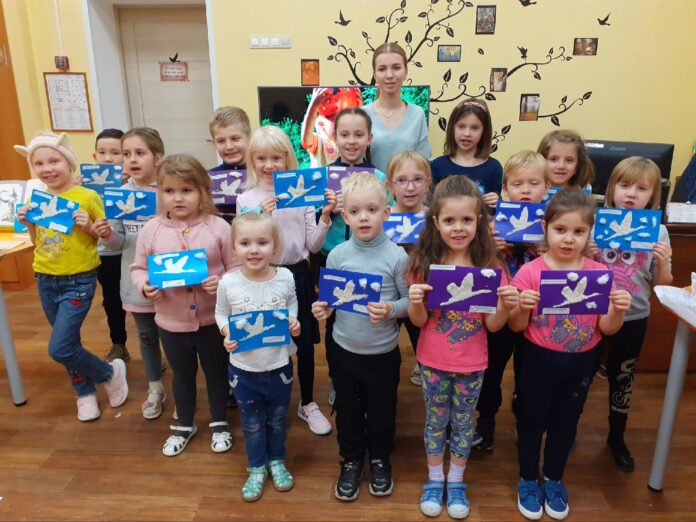 В Подольской библиотеке №11 отпраздновали День белых журавлей