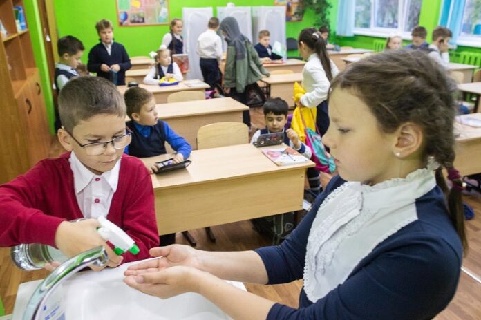 В Городском округе Подольск на дистанционное обучение перевели 27 классов