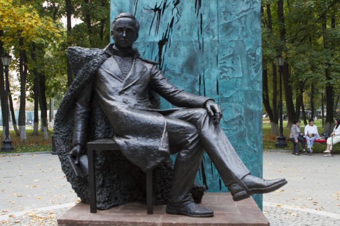 Стартовала программа «Читальный зал под открытым небом» в Подольске Стартовала программа «Читальный зал под открытым небом» в Подольске