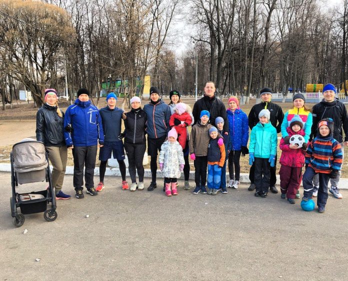 Жителей округа приглашают на пробежку в парке культуры и отдыха имени Виктора Талалихина 7...