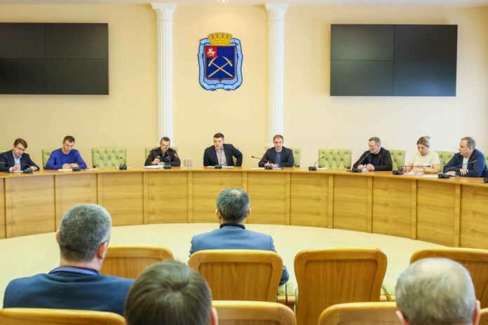 Проблемы Климовска обсудили на оперативном штабе Проблемы Климовска обсудили на оперативном штабе