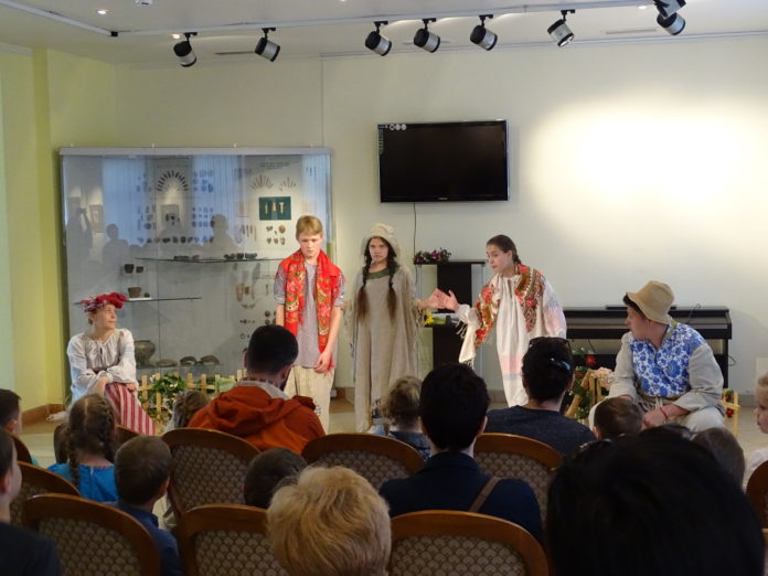 Синяя птица с волшебной водицей